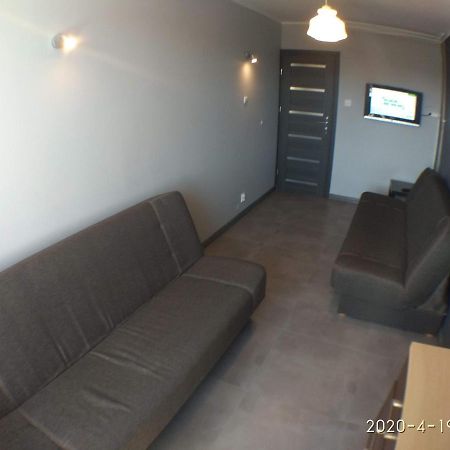 2120 Przyjazni 4 - Tanie Pokoje - Samodzielne Zameldowanie - Self Check In Познань Екстер'єр фото