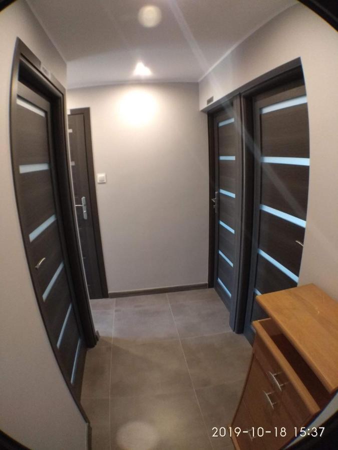 2120 Przyjazni 4 - Tanie Pokoje - Samodzielne Zameldowanie - Self Check In Познань Екстер'єр фото