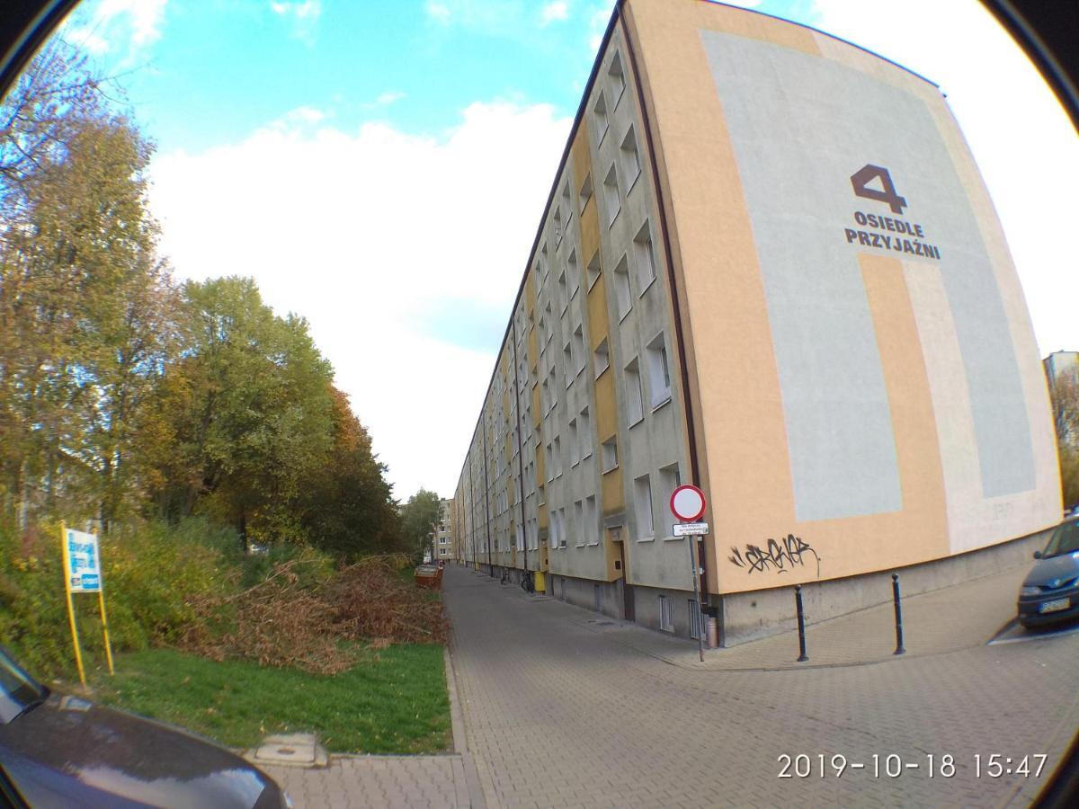 2120 Przyjazni 4 - Tanie Pokoje - Samodzielne Zameldowanie - Self Check In Познань Екстер'єр фото