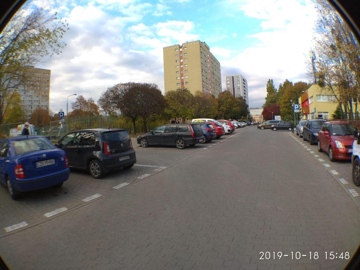 2120 Przyjazni 4 - Tanie Pokoje - Samodzielne Zameldowanie - Self Check In Познань Екстер'єр фото