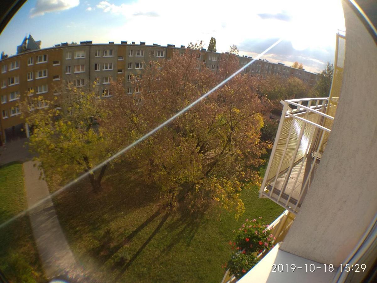 2120 Przyjazni 4 - Tanie Pokoje - Samodzielne Zameldowanie - Self Check In Познань Екстер'єр фото