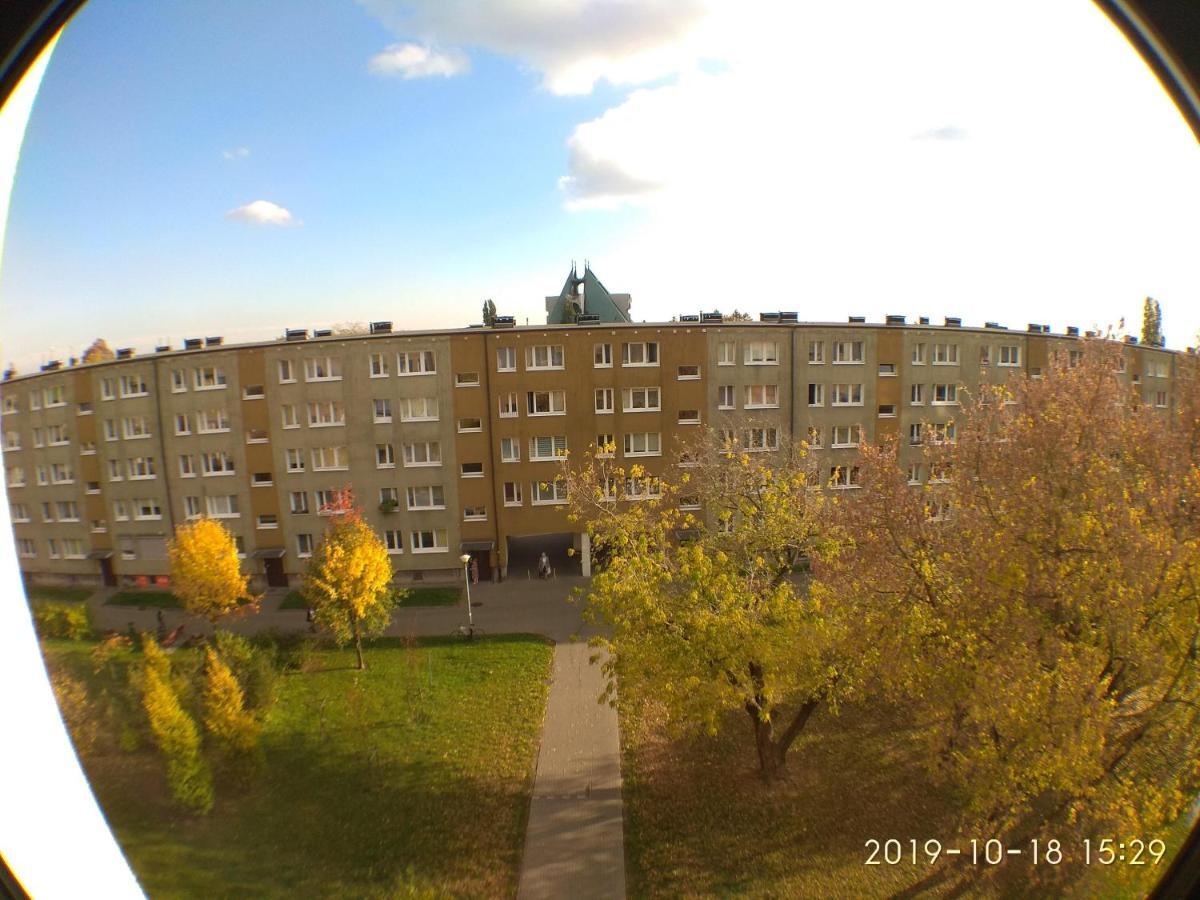 2120 Przyjazni 4 - Tanie Pokoje - Samodzielne Zameldowanie - Self Check In Познань Екстер'єр фото