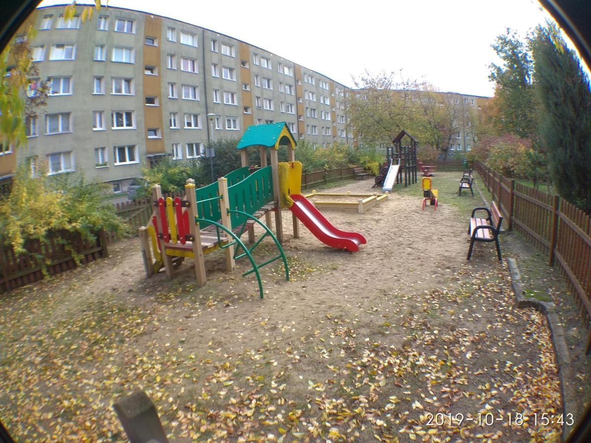2120 Przyjazni 4 - Tanie Pokoje - Samodzielne Zameldowanie - Self Check In Познань Екстер'єр фото